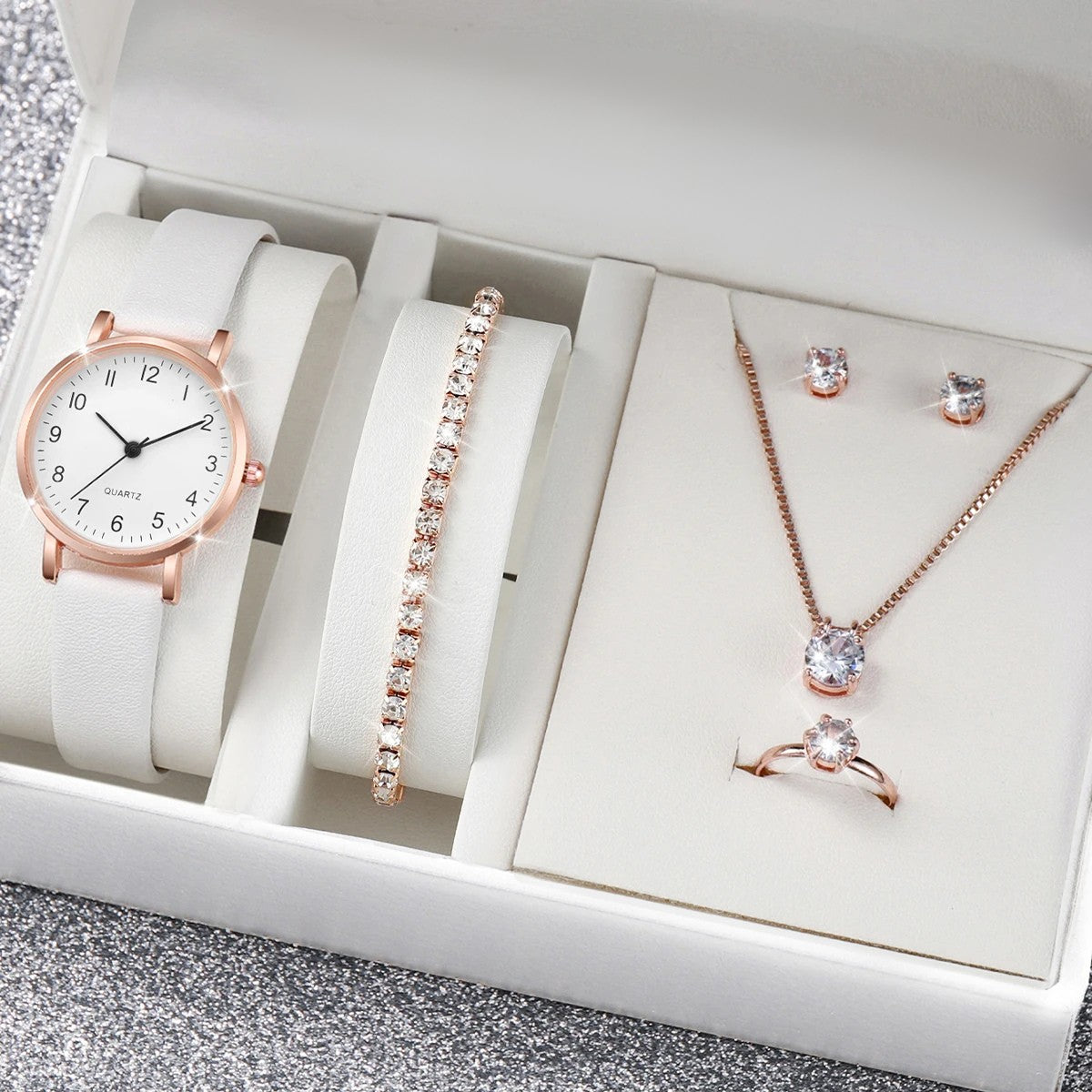Coffret 5 Bijoux Assortis