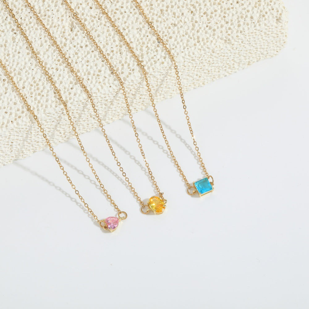 Collier tendance à zirconia carré