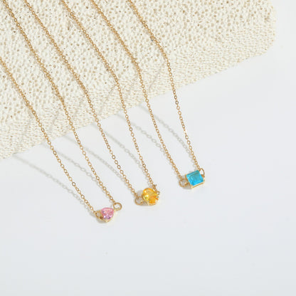 Collier tendance à zirconia carré