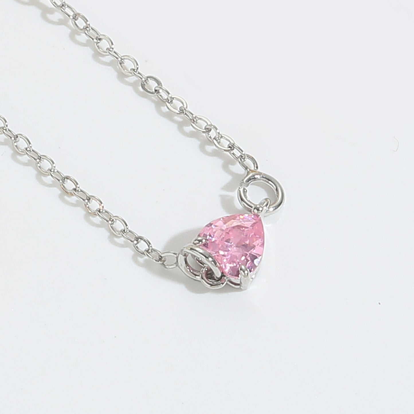 Collier tendance à zirconia carré