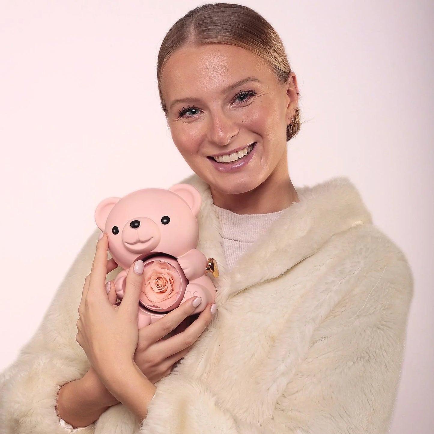 Ours Rose Éternelle & Collier Personnalisé